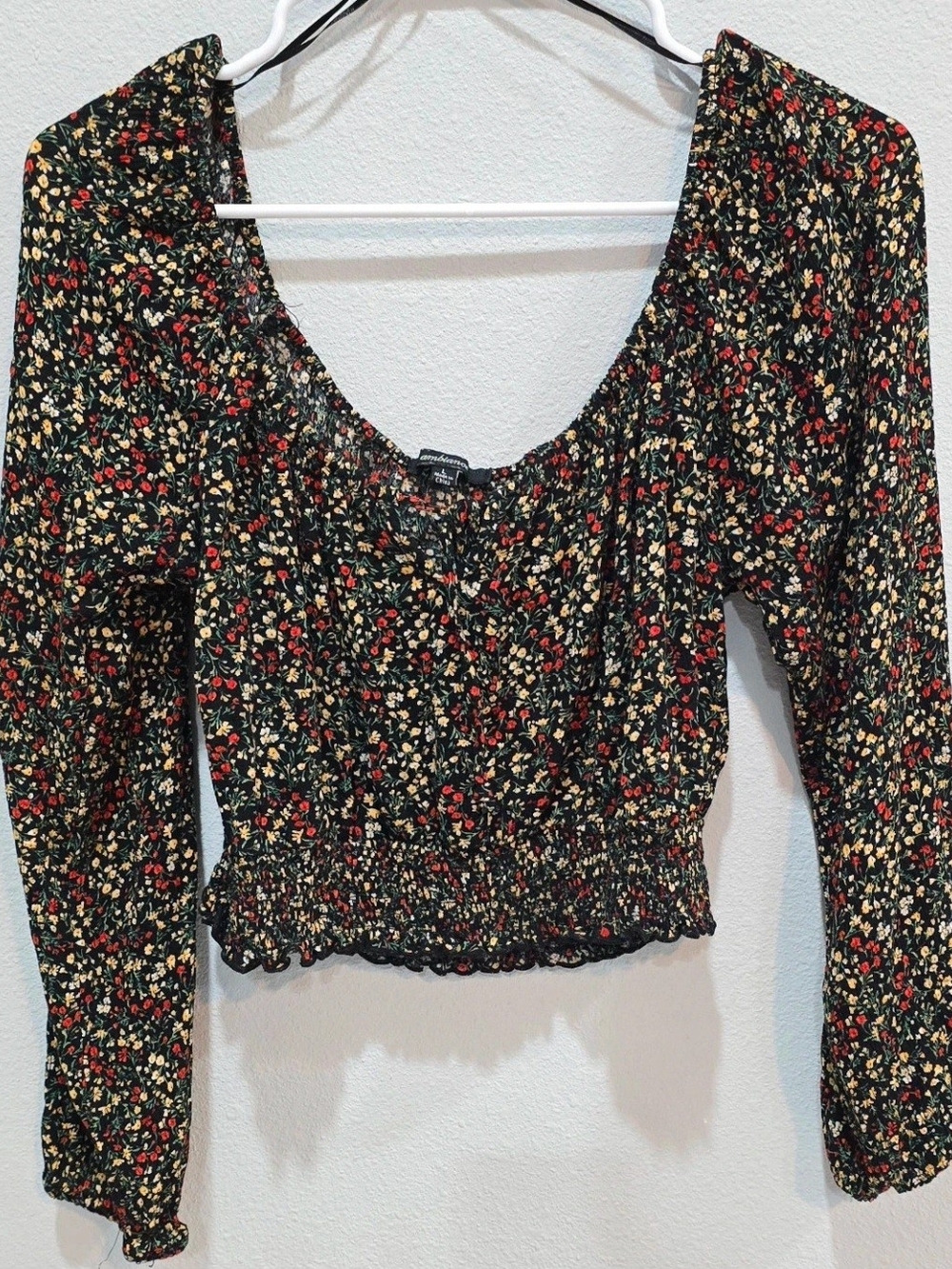 Ambiance Black Scoop-Neck Long Sleeve Floral Crop Top